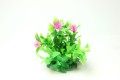 Sztuczna niewielka roślinka nr 43 zielona z różowymi kwiatkami